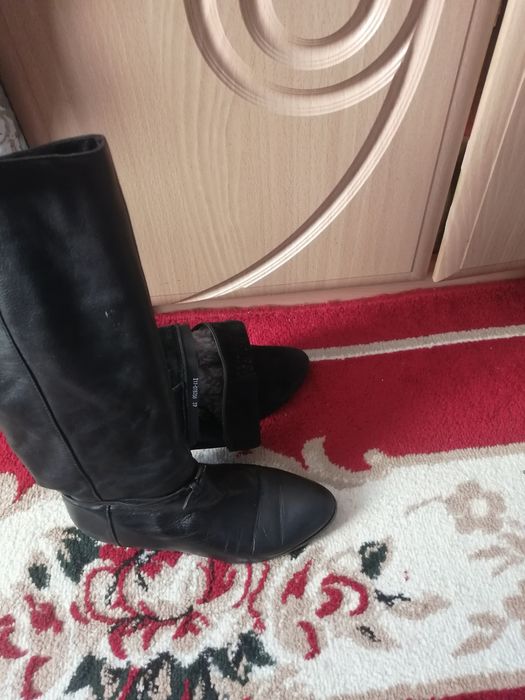Зимние сапоги 2 шт