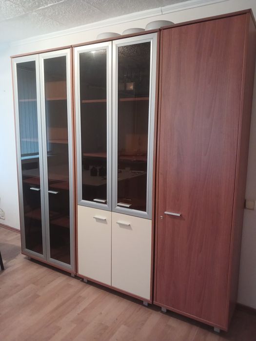 Продам офисную мебель