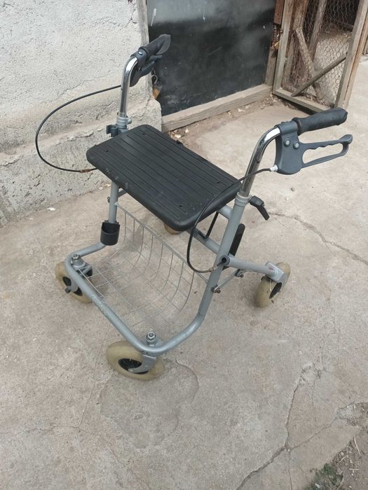 Cadru cu roti Rolator