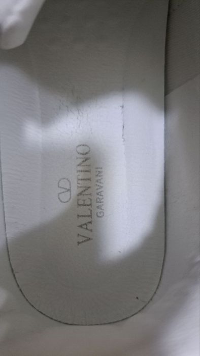 Ойог кийим Valentino