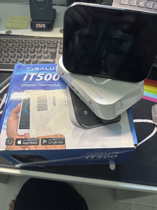 Termostat smart Salus IT500