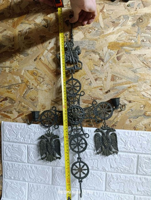 Голям византийски стенен кръст