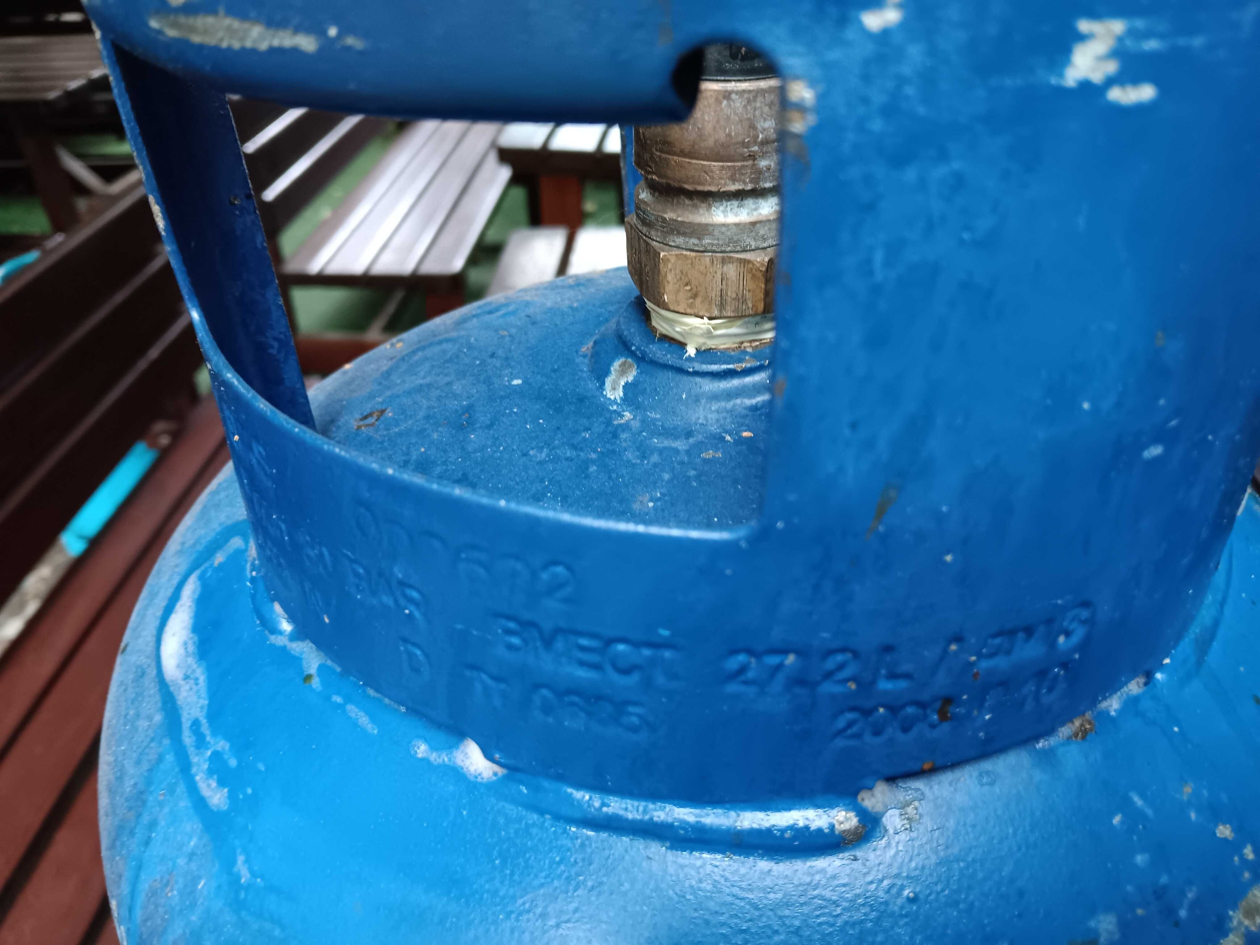 Газови бутилки: 5 броя