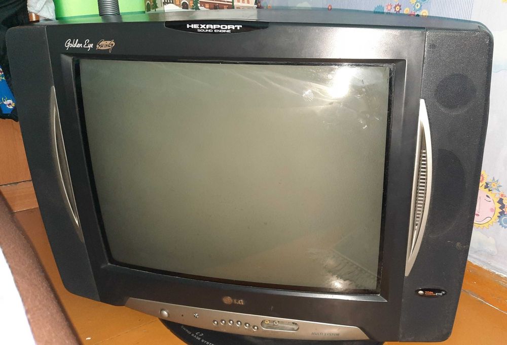 Телевизор LG б/у