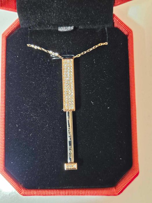 Kолие с гравиран надпис "I LOVE YOU", с покритие от розово злато