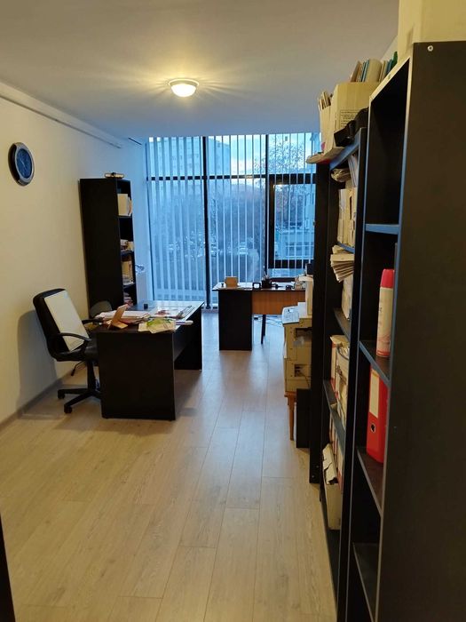 Spatiu comercial birou ,mobilat,40 mp.,etaj1,blocnou,Insula,proprietar