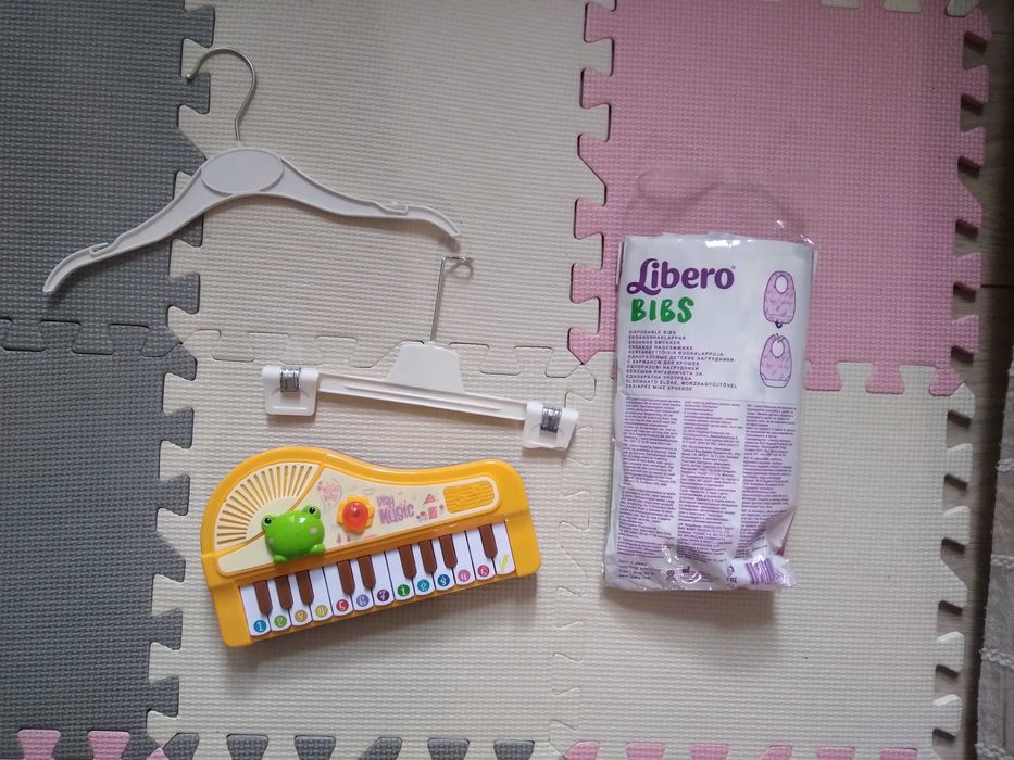 Подарявам бебешки неща