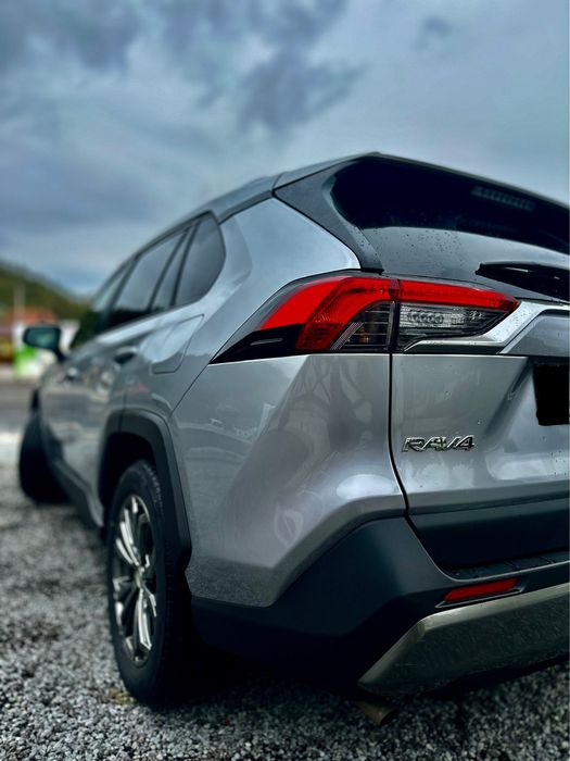 Toyota rav4  2023 !!!
