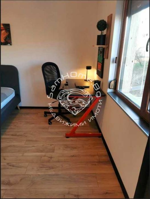 Продава се Тристаен апартамент в Варна, Възраждане 4 - 133 кв.м за 1627 €/кв.м - Снимка #6