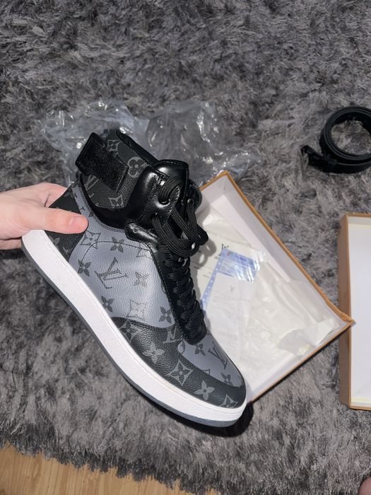 Adidasi barbati Louis Vuitton