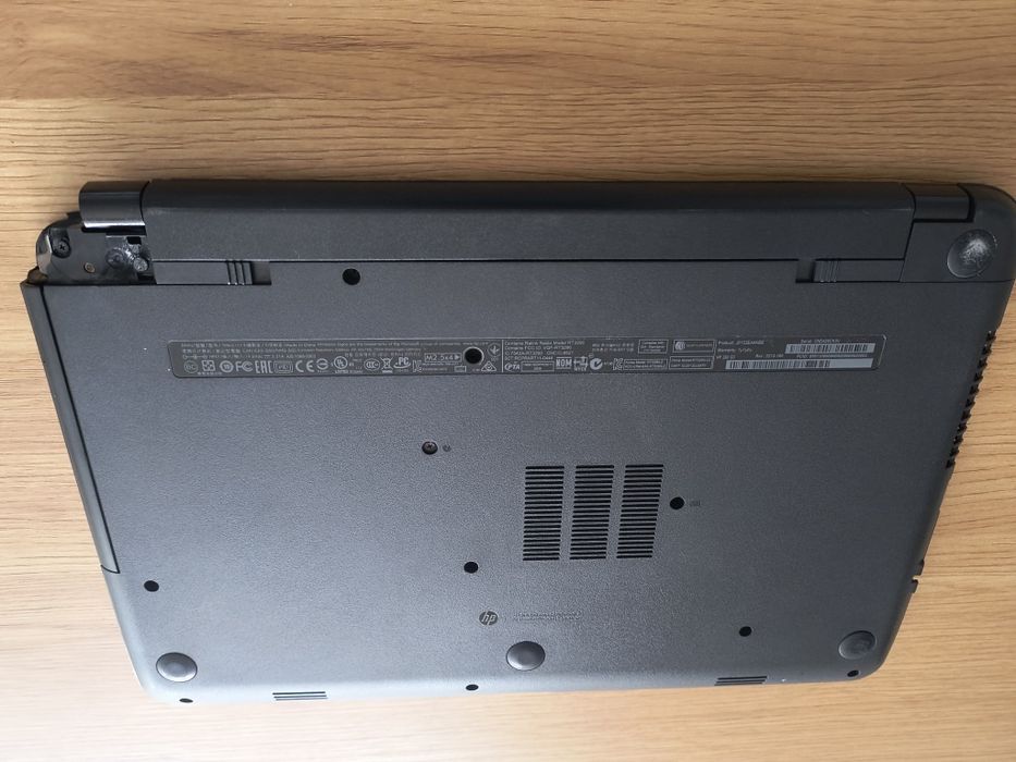 Vând Laptop HP 4GB ram