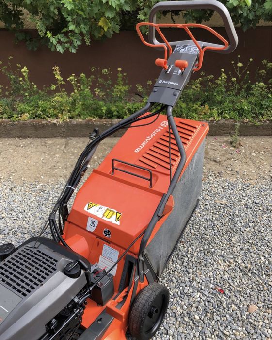 Masina Husqvarna