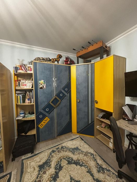 Детский шкаф и кровать