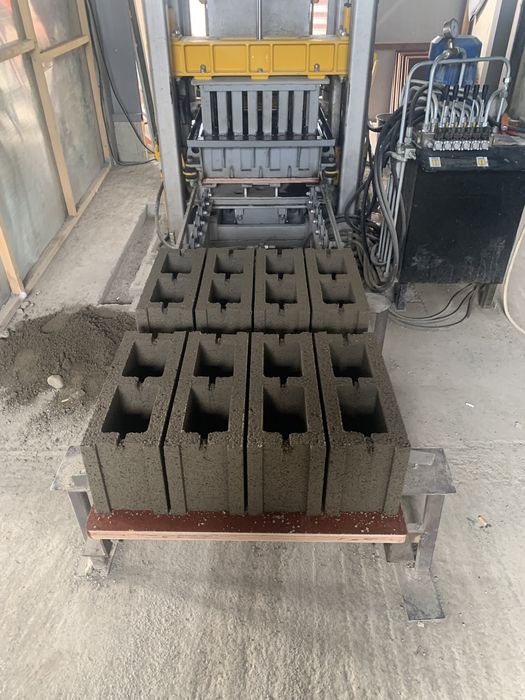 Boltari Vibropresati!