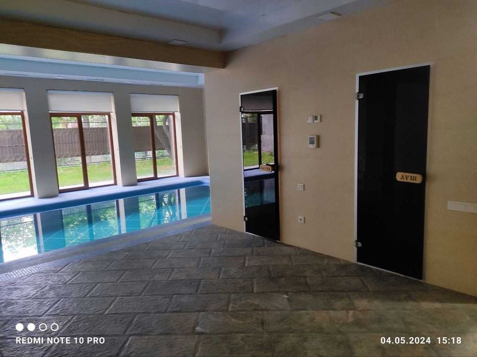 Резиденция вдоль Буз-Су 1500 м2 Центр м-в. Лабзак 20 сот Офис; Бизнес