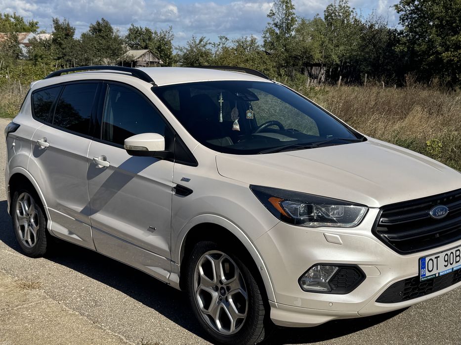 Ford Kuga II ST Line Pachet
