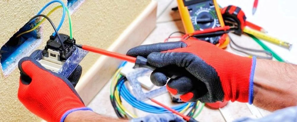 Electrician Electricitate cu experiență cu vechime