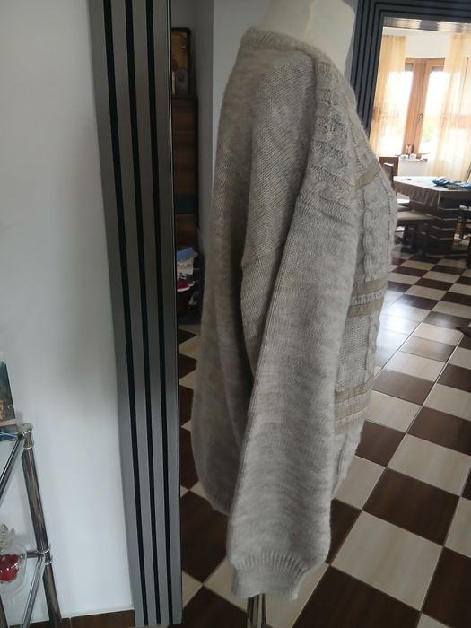 Pulover bărbătesc 50%lână, Hugo Boss ,mărimea L/XL