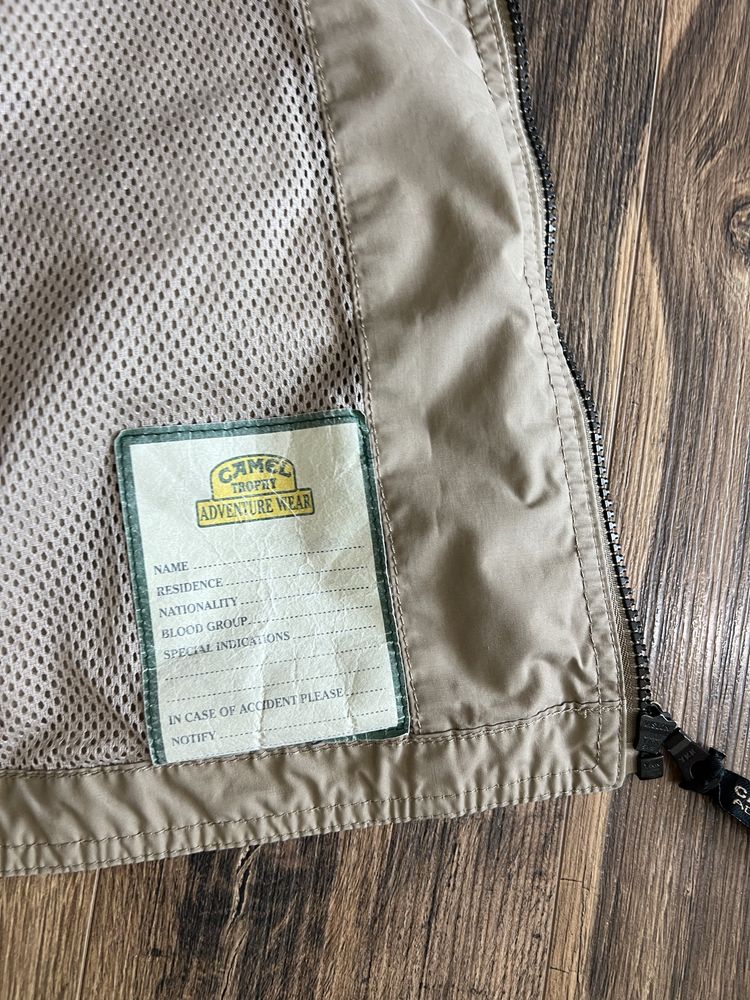 Camel Trophy size 52