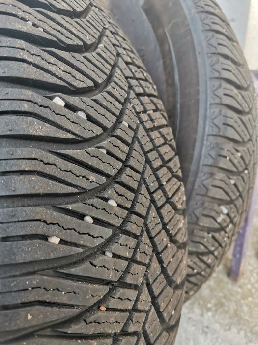 Cauciucuri iarna 215/65/16