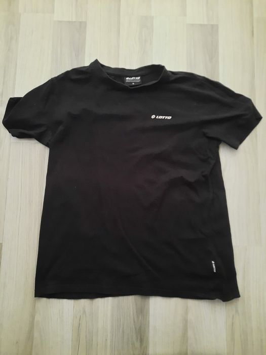 2 Tricouri pt bărbații