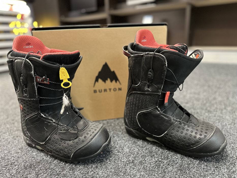 Смоуборт обувки Burton