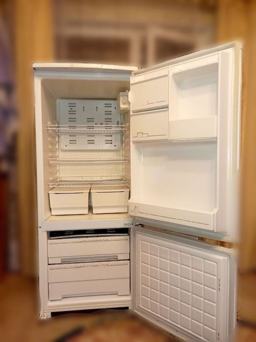 Продам холодильник