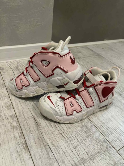 Маратонки Nike Air more uptempo love