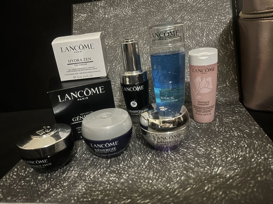 Продавам в комплект Lancome!