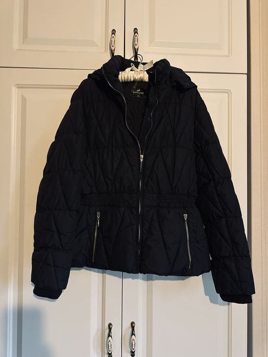 Geaca din puf , de dama , neagra , material impermeabil masura L