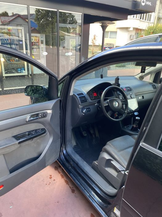 Volkswagen Touran 2.0Tdi