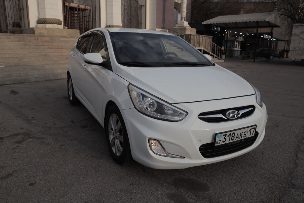 Хундай акцент 2014 1.6 автомат