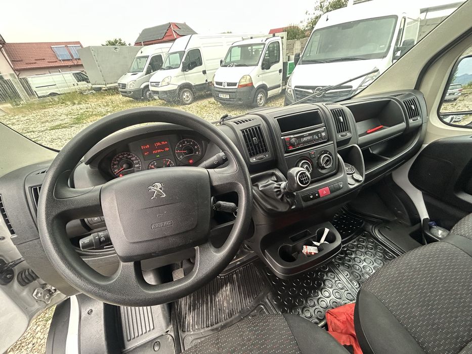 Peugeot boxer Frigorific 2022/2,3 diesel / clima