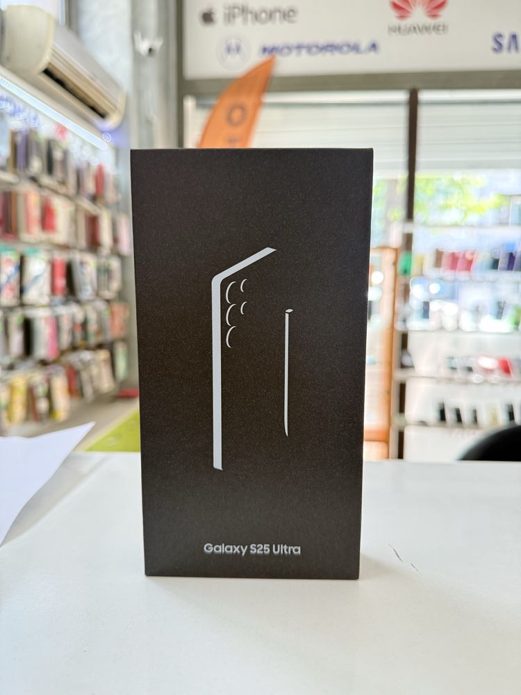 Чисто нов Samsung S25 Ultra 512 GB Black