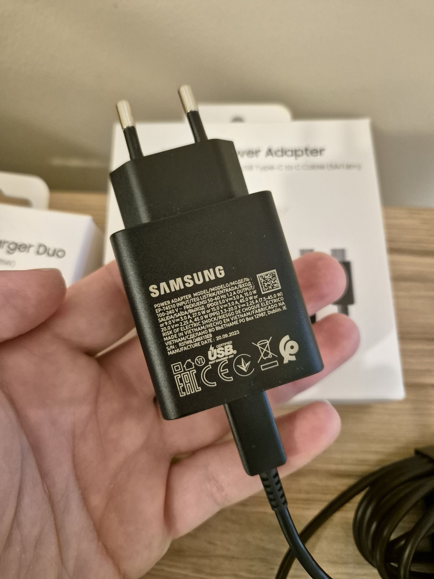 Încărcător USB-C 45W și super fast wireless charger duo 15W Samsung