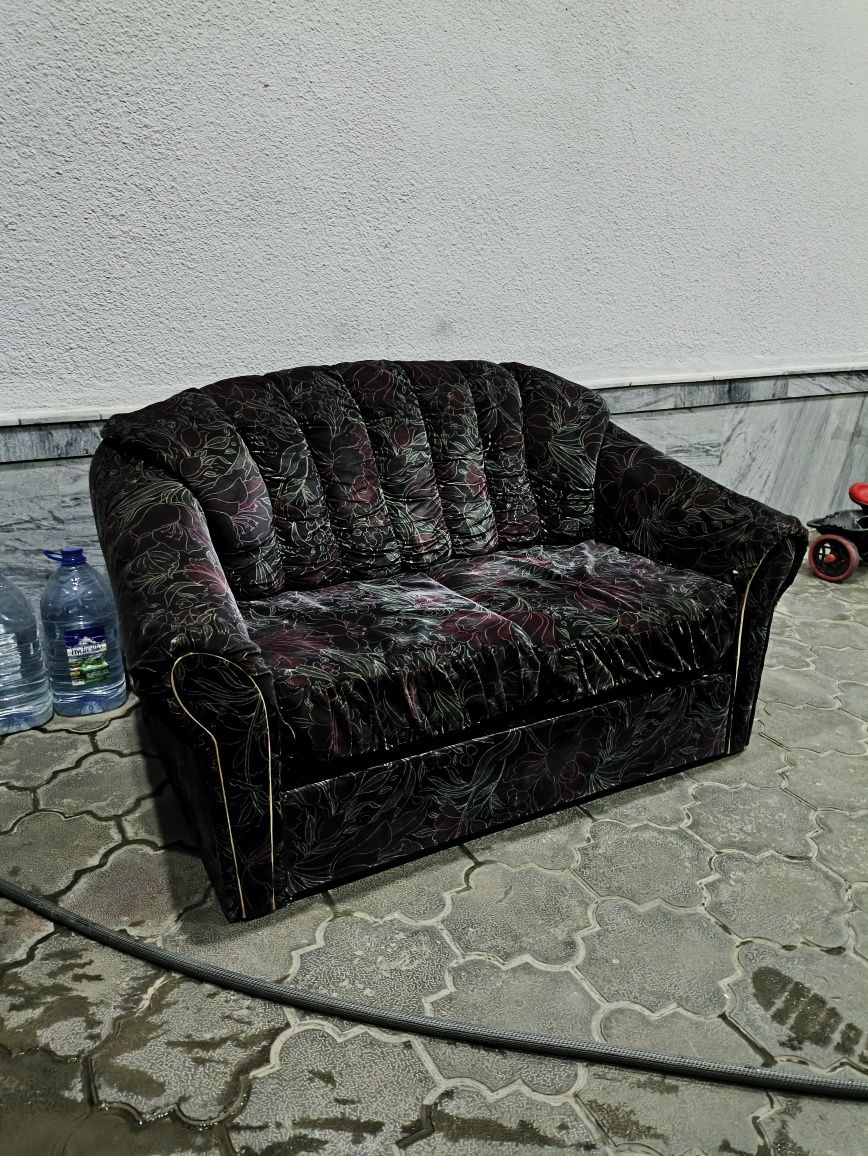 Диван Divan  как новый