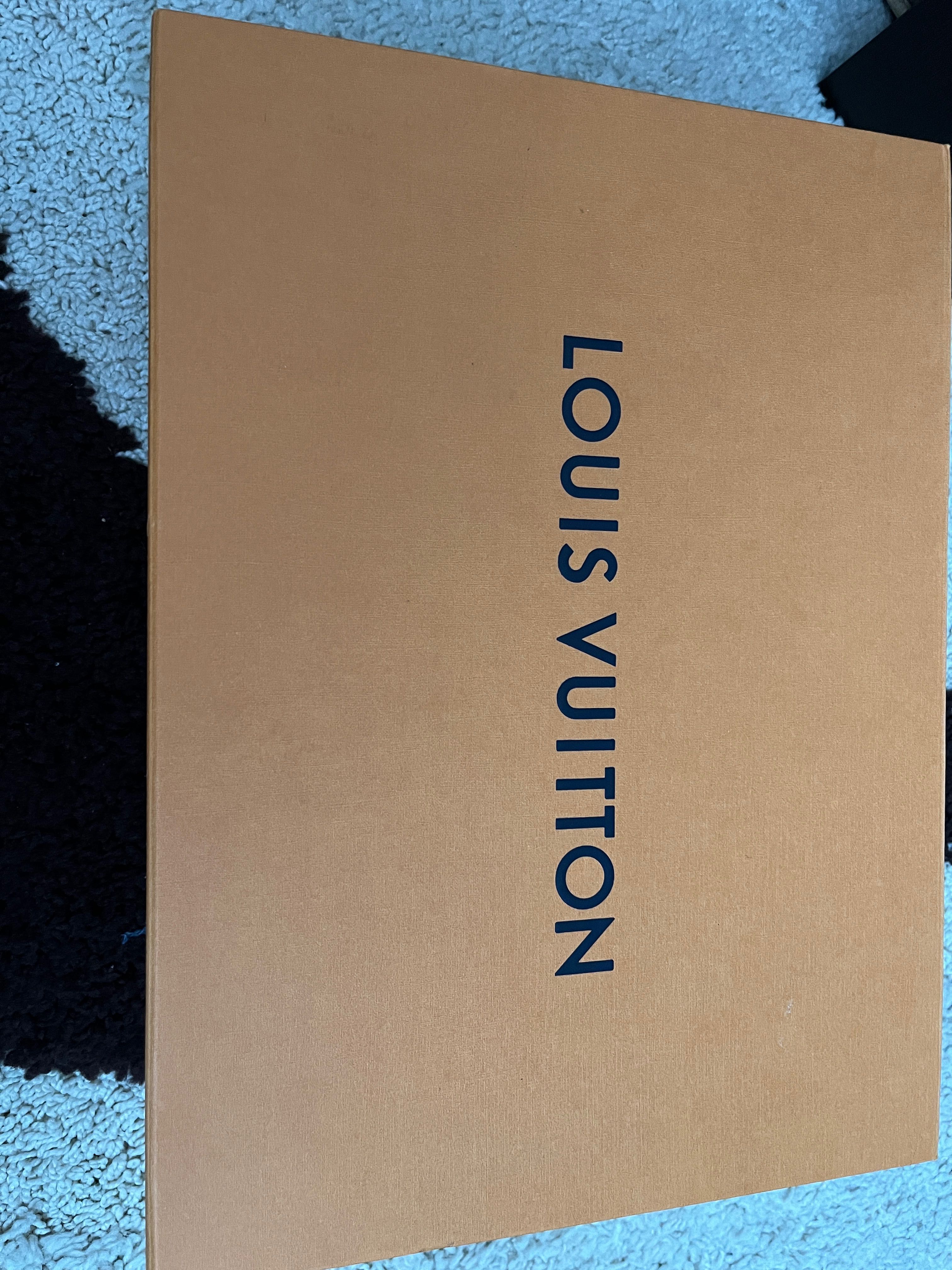 Louis Vuitton Pochette Metis Empreinte кожена чанта
