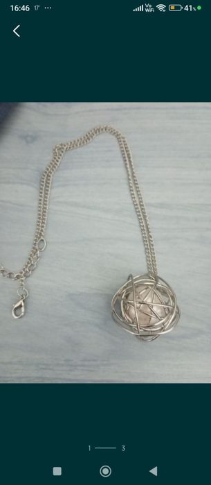 Colier metalic cu perlă