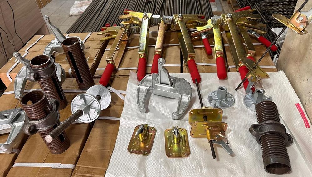 Аренда чироз(зажим для опалубки)