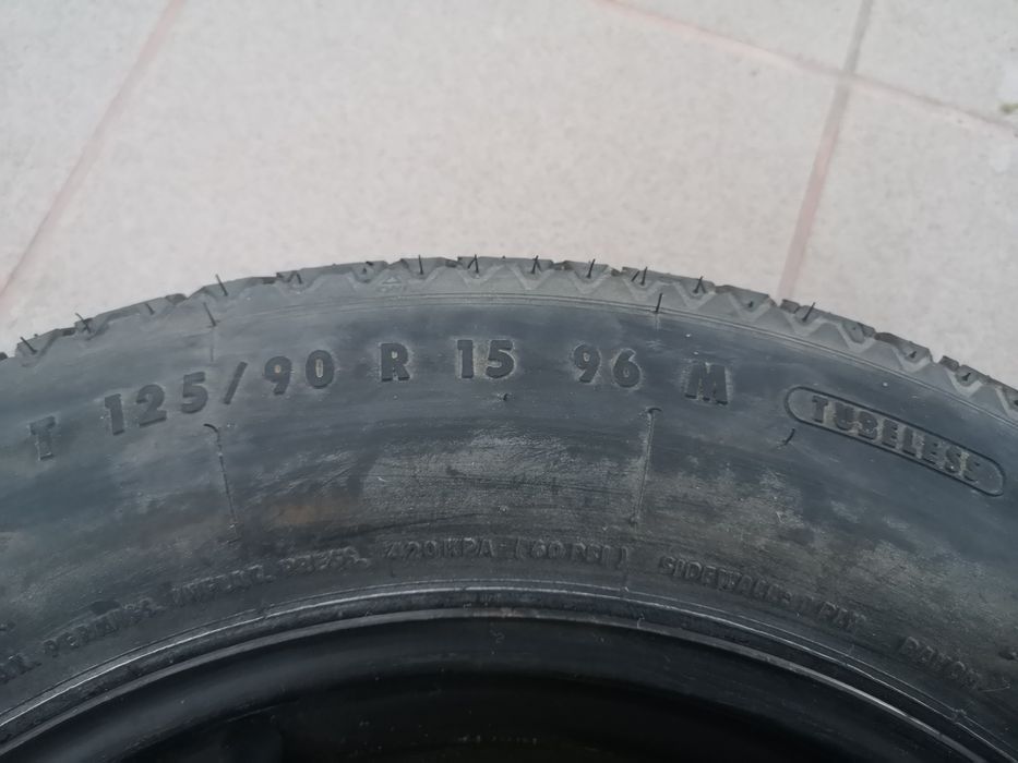 3 Roti de rezerva una normala și doua slim