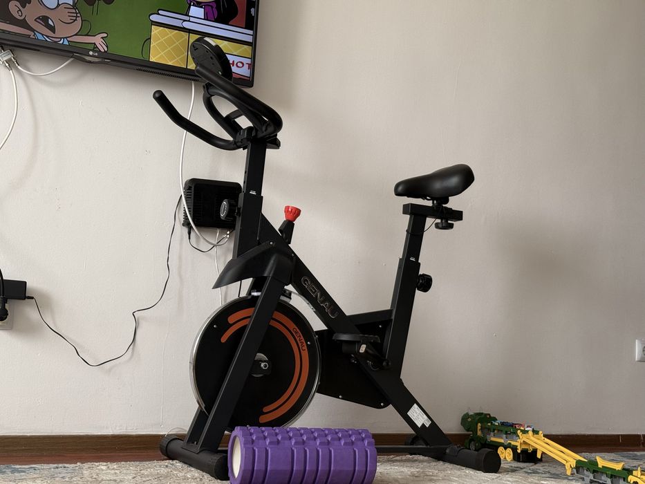 Продам велотренажер Genau