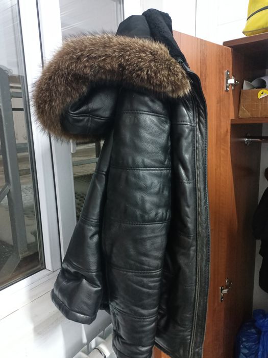 Продам зимнюю кожаную куртку