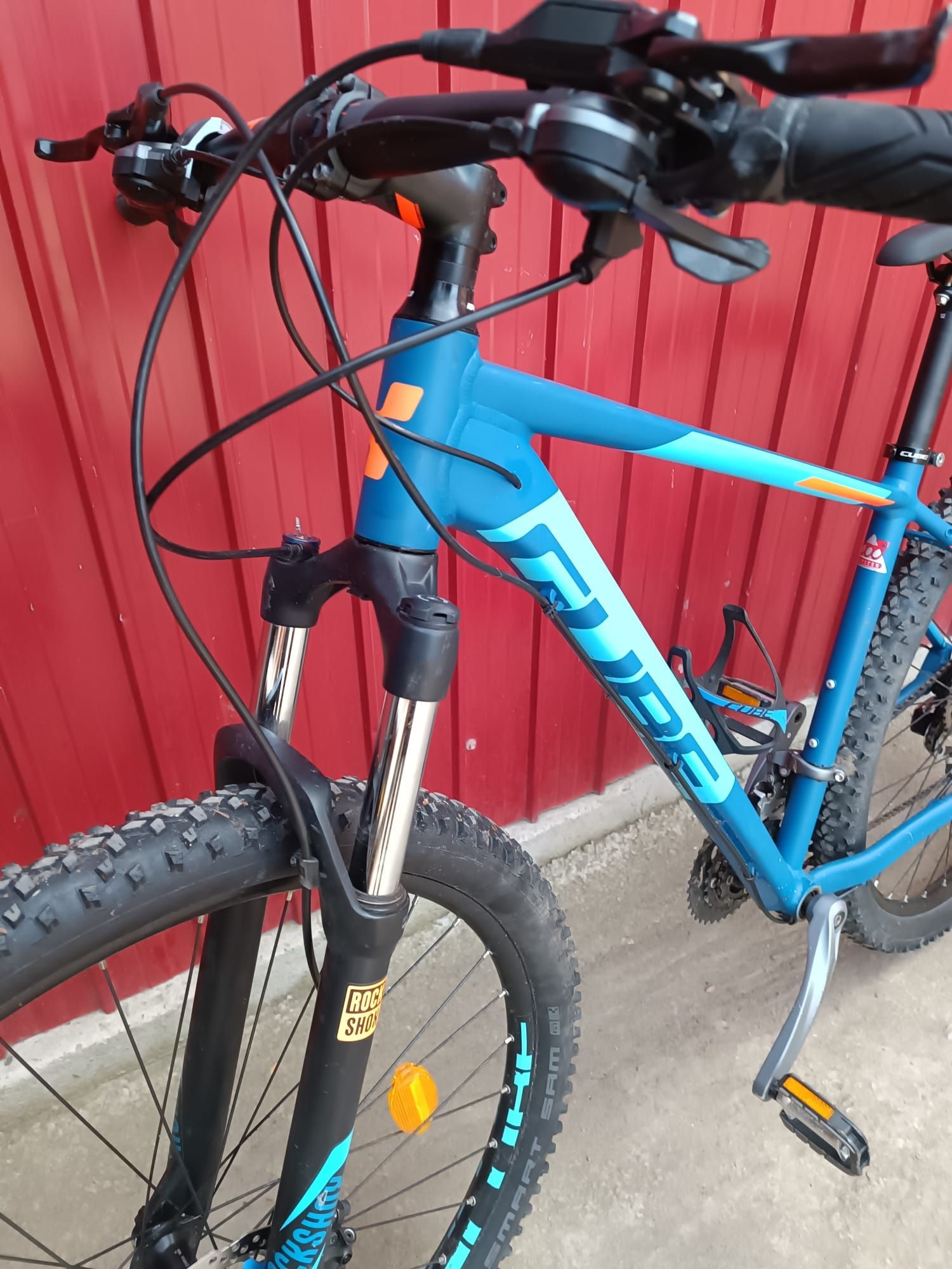 Bicicleta mtb cube