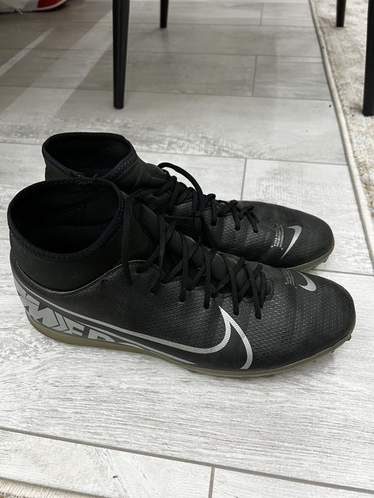 Продоётся бутсы для футбола