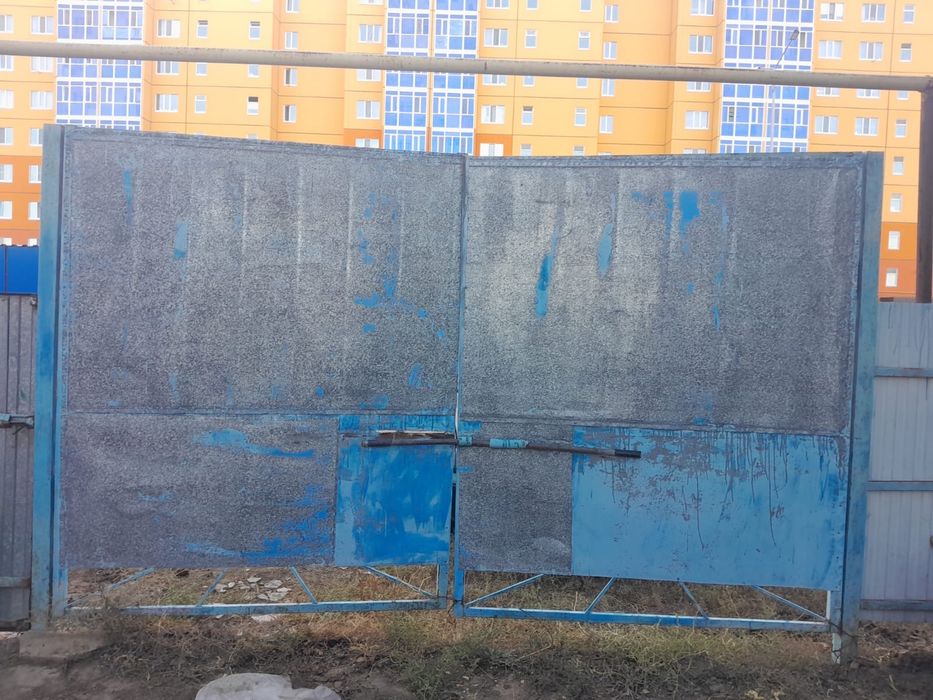 Продам ворота, профлист