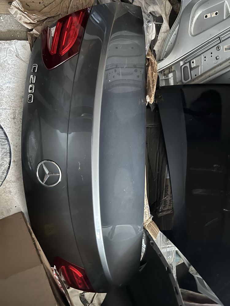 Mercedes W205 Coupe врати и капак