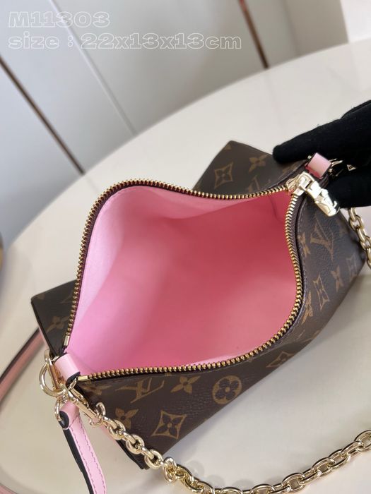 Louis Vuitton Bloom Pouch