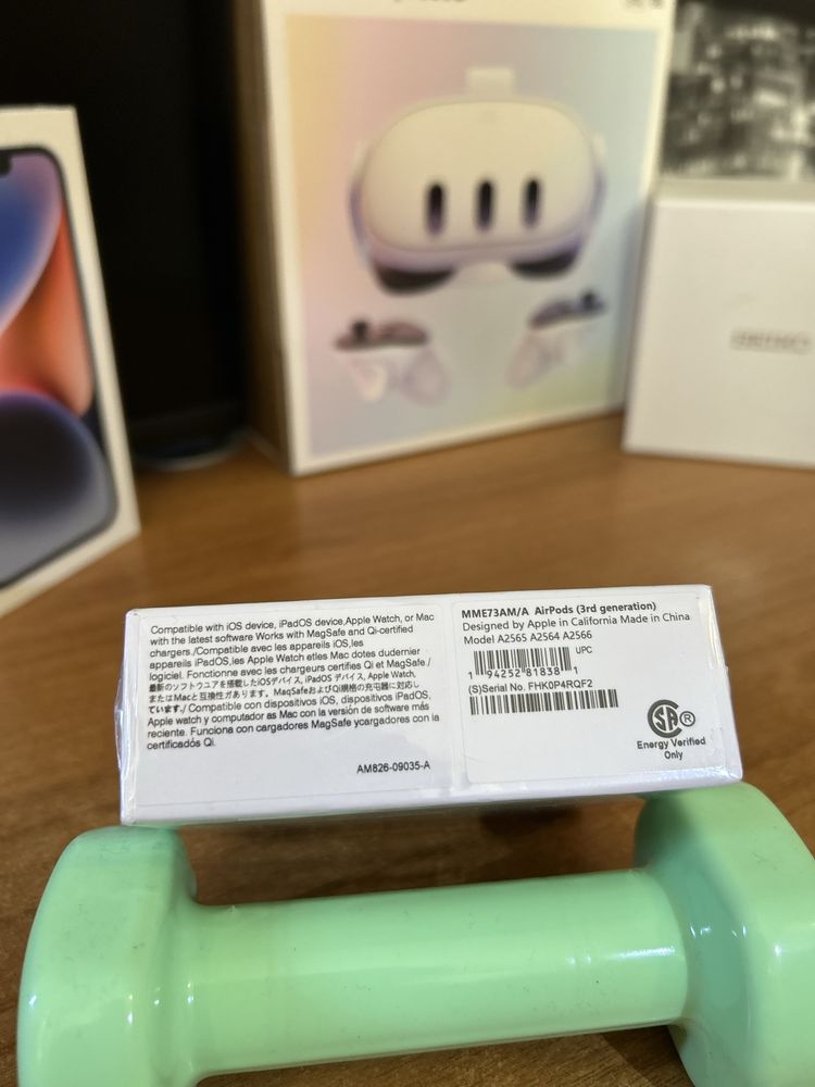 AirPods 3 sigilate originale (nu pro 2)