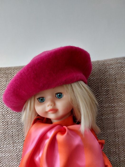 Bereta de lana foarte chic, nuanta fucsia inchis