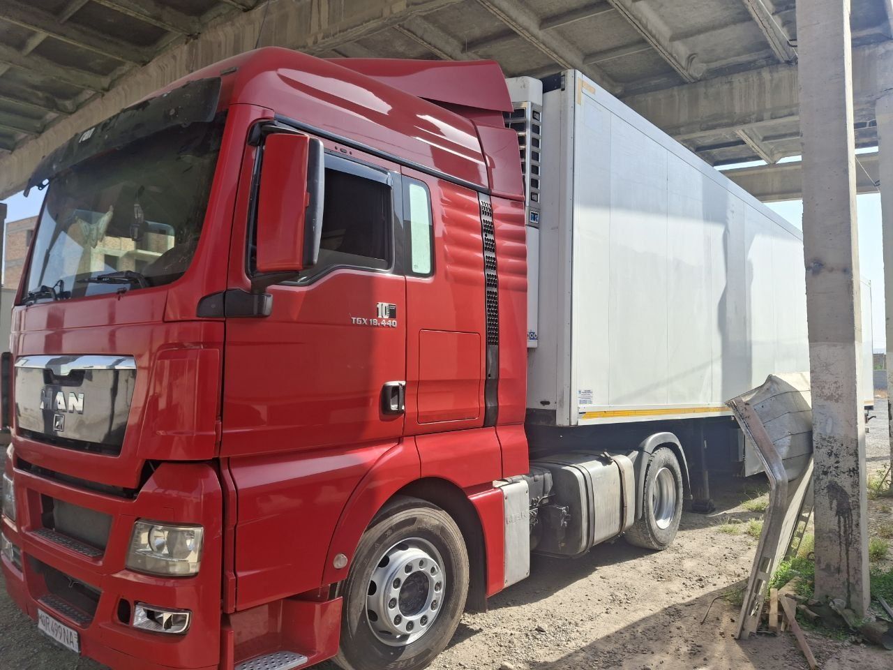 MAN TGX 18.440 EURO 5+ KRONE прицеп Сотилади